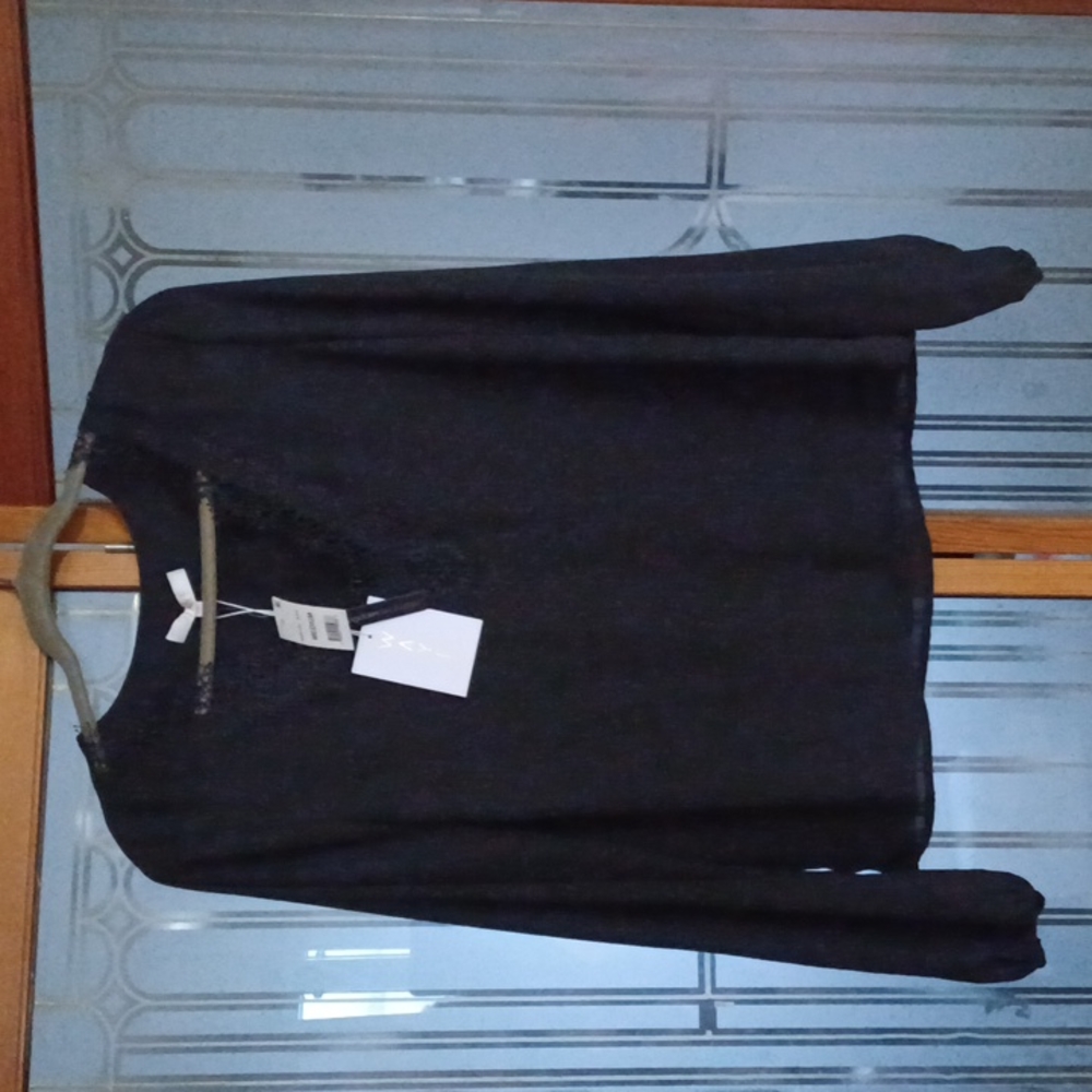 WAYF, M, black